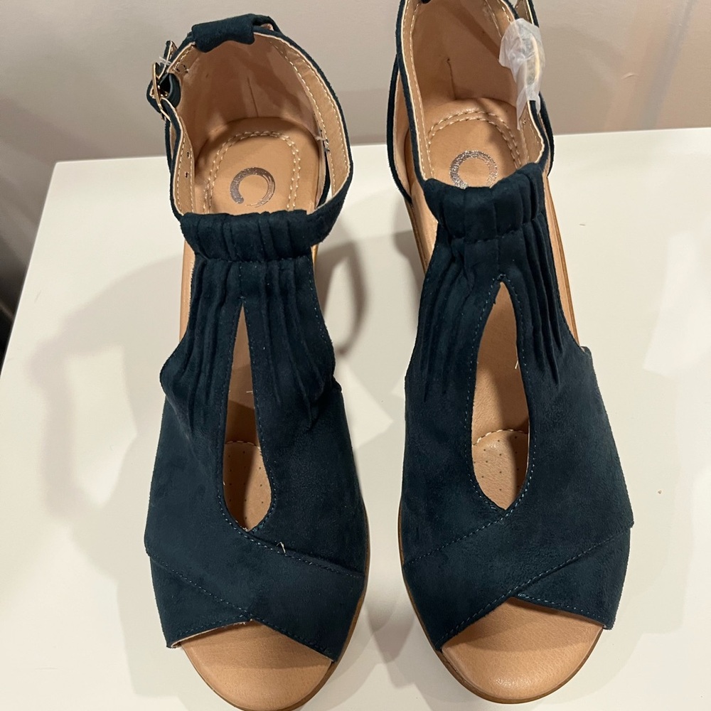 Sandal, wedge.  Blue velvet size 8